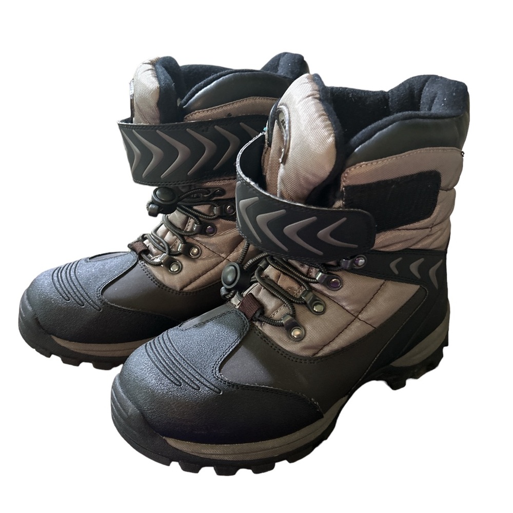 ATHIETECH ranger boots, rain, and water resistant size 8 Weatherproof Outdoor